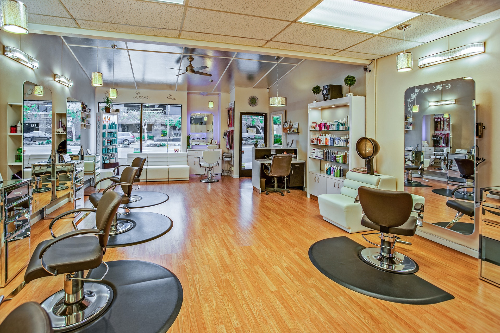 Everything You Need to Know Before Starting a Hair and Beauty Salon